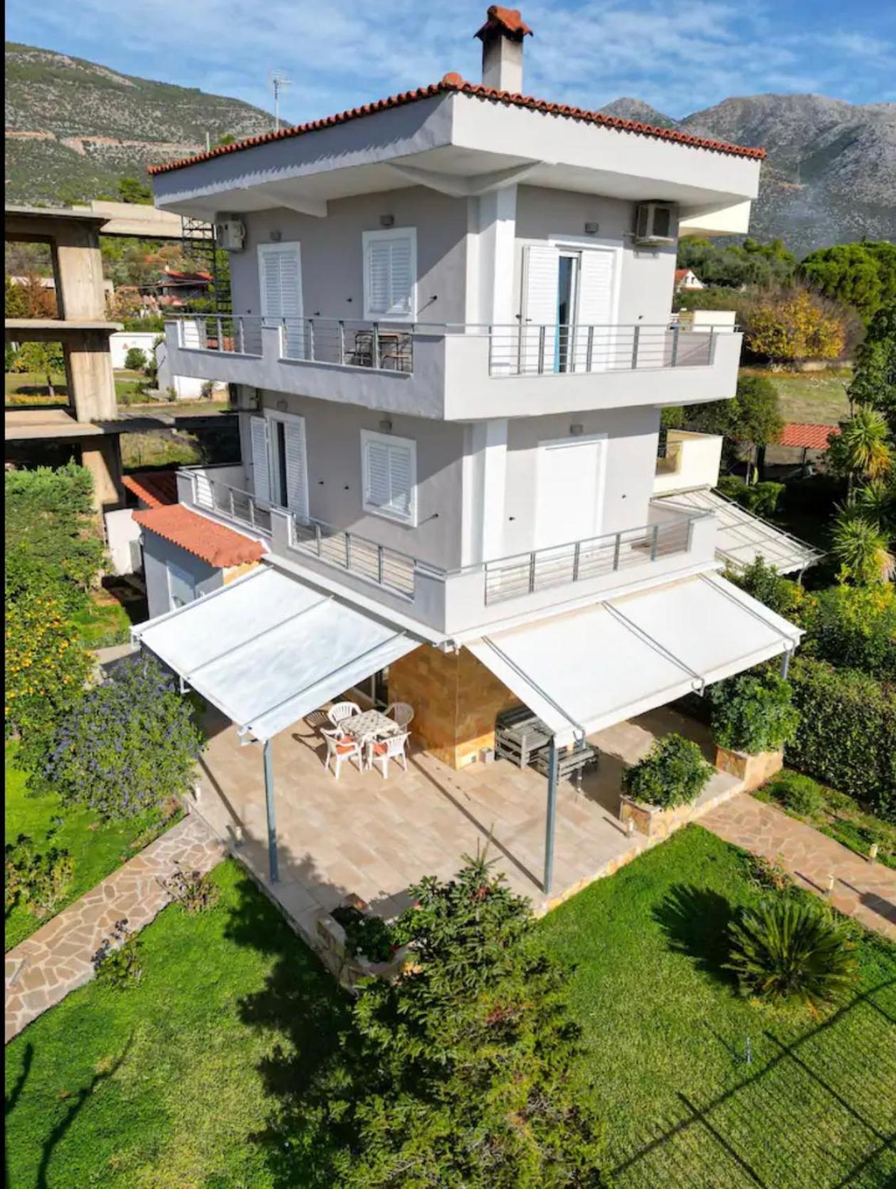 Eretria Homestay Eksteriør bilde